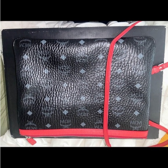 Mcm purse - Picture 4 of 4